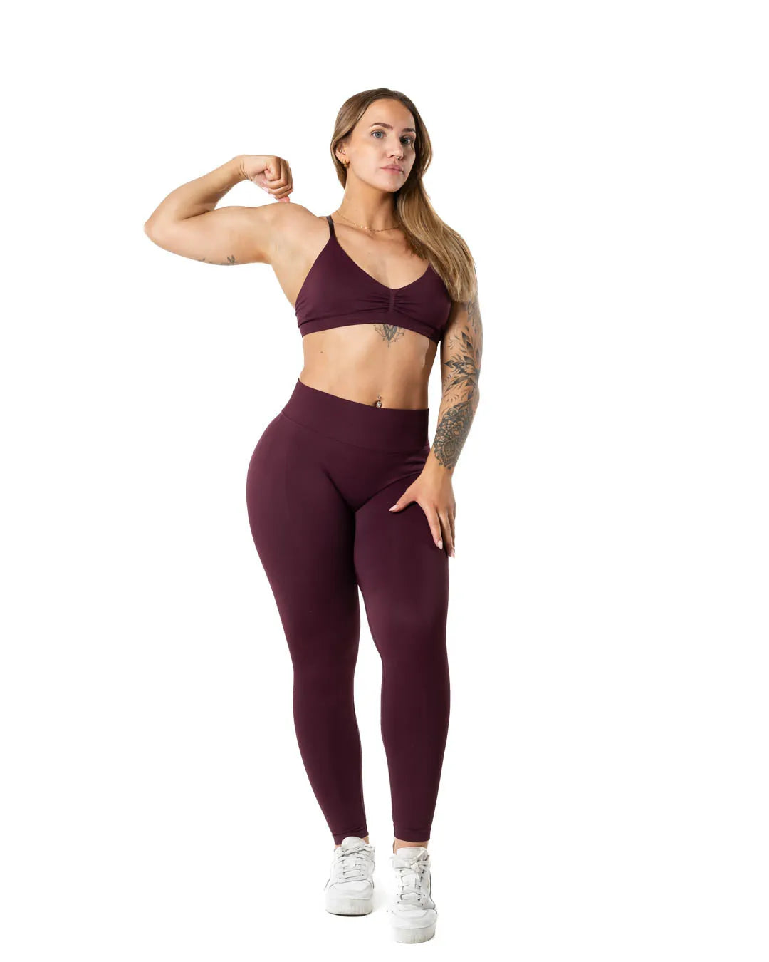 Aura Seamless Scrunch Tights - Fig Red