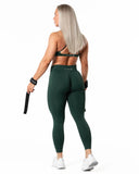 Aura Seamless Scrunch Tights - Pine Green