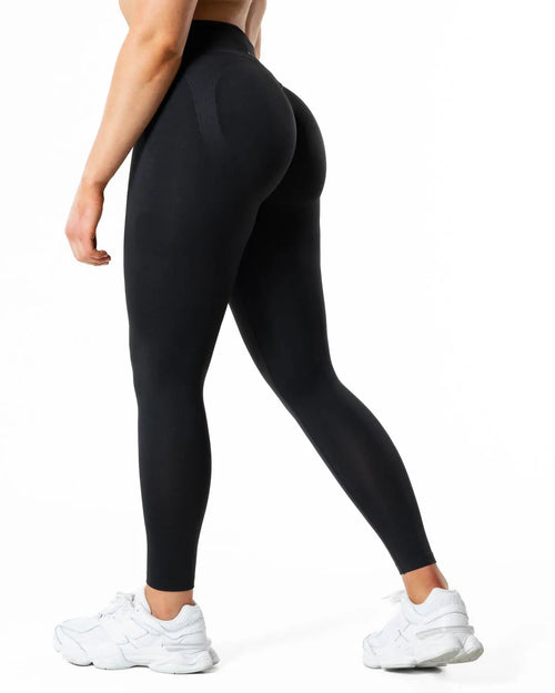 Hybrid Seamless Tights · Jet Black