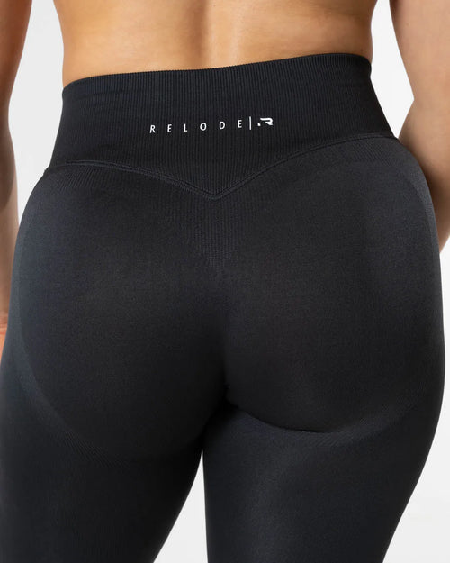 Hybrid Seamless Tights · Jet Black