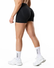 Hybrid Seamless Shorts · Jet Black