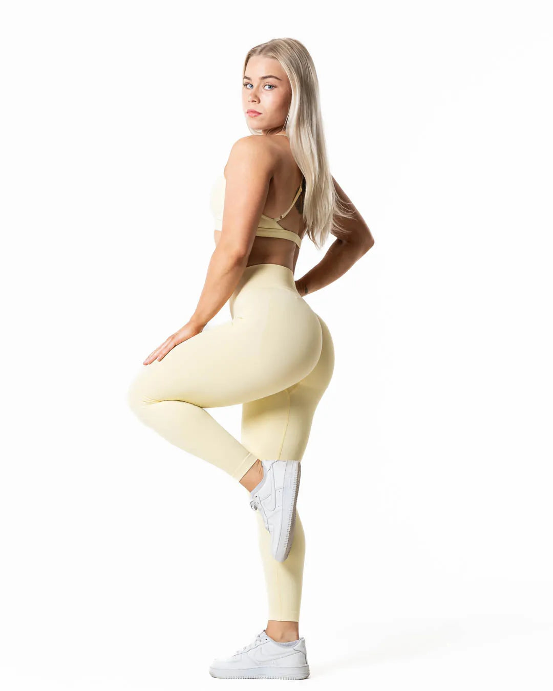Aura Seamless Sports Bra - Gul