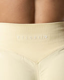 Aura Seamless Scrunch Shorts - Gul