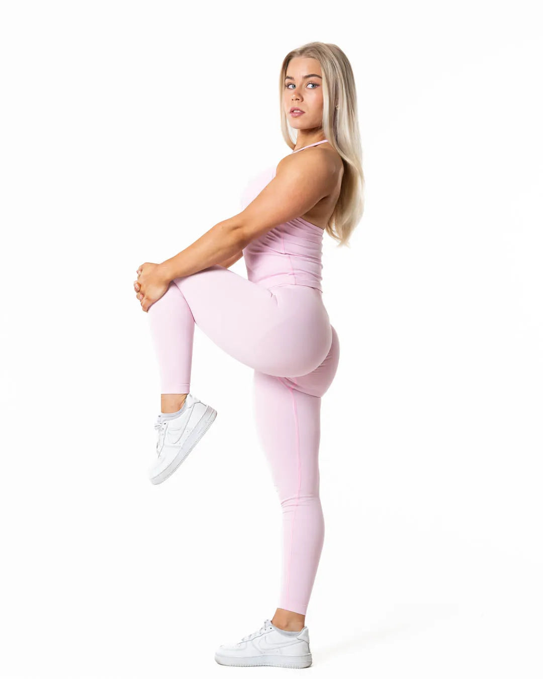 Aura Seamless Halterneck Top - Light Pink