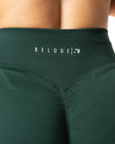 Aura Seamless Scrunch Shorts - Dark Green