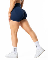 Aura Seamless Scrunch Shorts - Midnight Blue