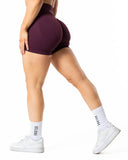 Aura Seamless Scrunch Shorts - Fig Red