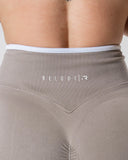 Hybrid Contrast Shorts - Dune