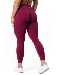 Aura Seamless Scrunch Tights - Cherry