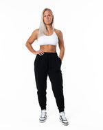 Titan Joggers - Svart