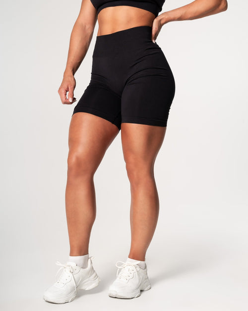 Prime Scrunch Shorts - Black